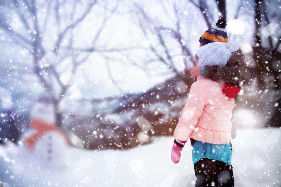 Vožnja s skirojem predstavlja zabavno gibanje tudi pozimi